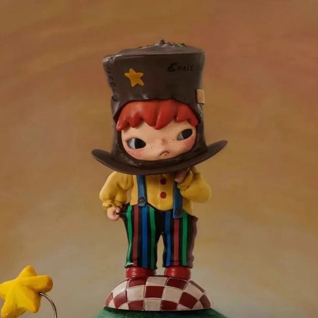 Hirono Le Petit Prince Clown Figurine