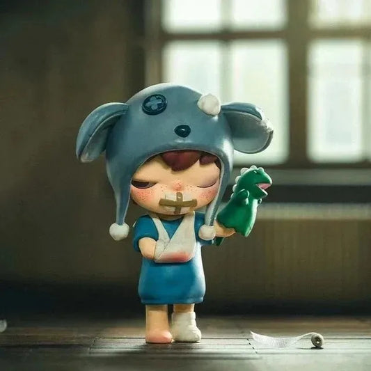 Hirono Mime Hurt Figurine
